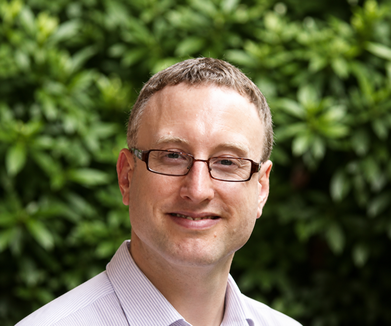 Prof. Warwick Bowen